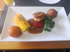 维也纳风味炸黑猪排-宝莱纳餐厅(滨江店)