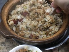 鹅乸腊肠煲仔饭-阳江河堤老牌曾记美食