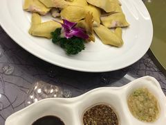 -轩记海鲜餐厅·四十五年老字号·经典粤菜(西区彩虹店)