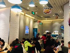 大堂-满记甜品(荟聚购物中心店)