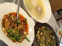 -有红鸡毛店·川菜(建设路店)