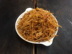 酸辣土豆丝-沙洲胡杨焖饼