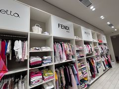 -塞拉瓦莱名品奥特莱斯