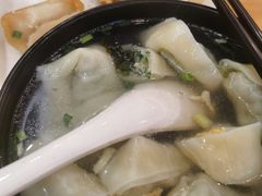 鲜肉大馄饨-小姜锅贴(凤凰街店)