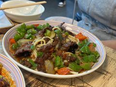-歹歹的加个面过油肉拌面