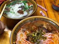-肇兴特色牛肉粉