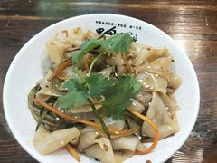 -黑白电视长沙小吃(美林M·LIVE天地东座店)