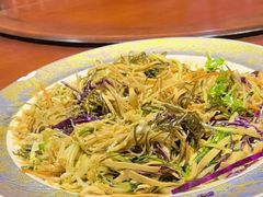 -老码头黑皮肘子锅包肉(赣水路店)