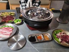 -围炉肉舍丹东海鲜烤肉·烤活鳗(步行街店)