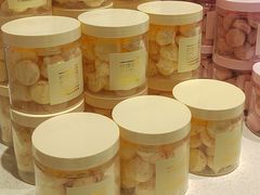 -好利来(南京路一店)