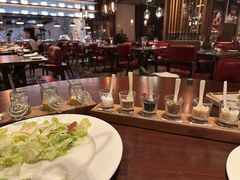 -恰餐厅及酒吧 CHAR Bar & Grill (北京丽都皇冠假日店)