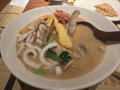 -荣家黄鱼面(前滩太古里店)