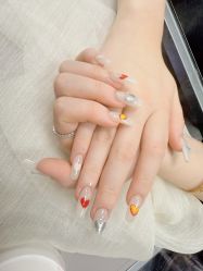 -芊屿芊浔美甲