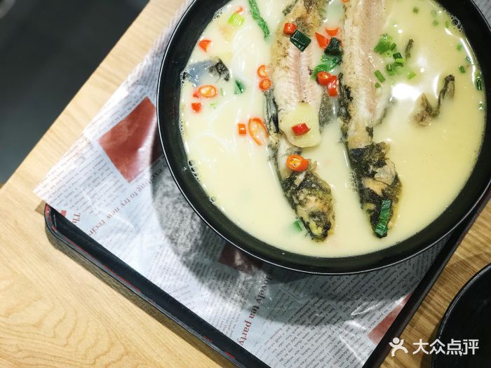 鲜越鲜鱼粉(环球金融中心店)金牌黄鸭叫鱼粉图片 第8张