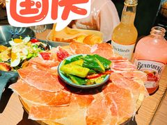 -鹿萤季·营地小馆(皇后公园店)