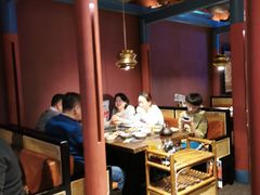 -老牌坊云南鱼豆花火锅(哈西万达店)