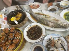 -七的湖·晚芳亭·阳澄湖农家菜·大闸蟹(莲花岛店)