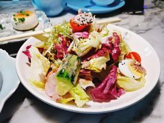 吞拿鱼沙拉-东南里湖景餐厅·新闽菜(浦西万达店)