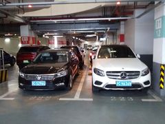 -嘉亭荟城市生活广场-停车场