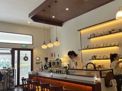 -Café Monson