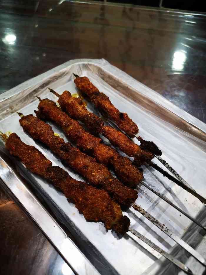 郝强强羊杂割-"[薄荷]环境:离住的酒店很近,国贸旁边的.