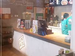 -水平有限螺蛳粉(宏达大厦店)