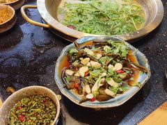 -顶顶汤火牛排火锅·经典铜锅涮肉