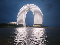 -湖州太湖旅游度假区-月亮广场