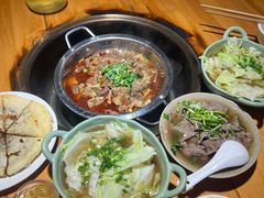 -大众跷脚牛肉馆·非遗传承单位(峨眉山店)