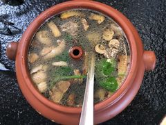 汽锅鸡-海韵人家.海景花园经典云南菜(双廊店)