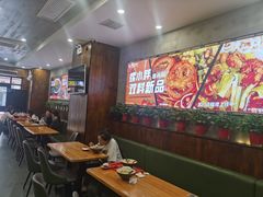 大堂-螺小胖柳州螺蛳粉(钟楼总店)