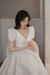 -艾米丽婚纱礼服