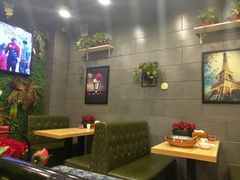 -愉肴麻辣香锅(中山路店)