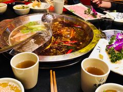 -大龙辣火锅·龙虾·烧烤(湖滨新天地店)