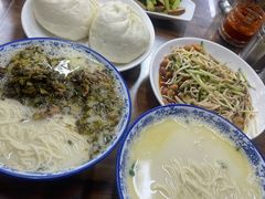 -雪琴面馆富安特色鱼汤面(城中花园店)