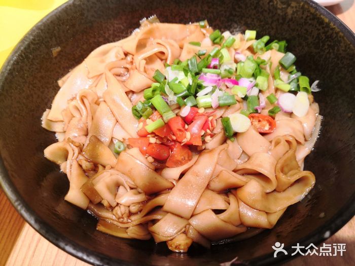 三两粉(深圳壹方城店)猪油拌粉图片