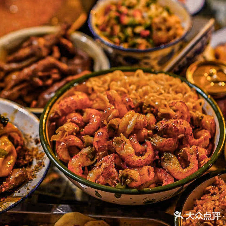 真的随便点完全不踩雷，想吃啥子拿啥子，好吃不贵