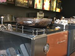 自助取餐区-星巴克(来福士2F店)