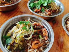 -灵山卢梅燕粉店