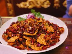 锅巴辣子鸡丁-缪氏川菜(丰盛町店)
