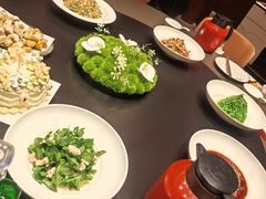 -阿瓦山寨·湘菜现炒·剁椒鱼头王(咸阳总店)