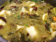 -周鱼小馆石锅酸菜鱼(活力汇店)