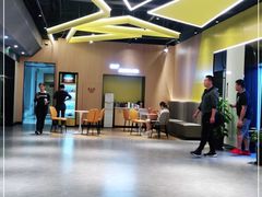 -贝菲特游泳健身(徐泾店)