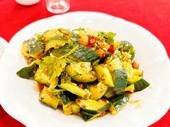 -呷呷好龙虾·湖南常德钵子菜·湘菜(公明天虹总店)