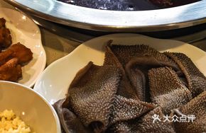 Dongcheng Moutou