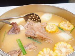-肥仔文澳门猪骨煲(南京西路店)