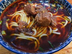 红烧牛肉面-素椒杂酱面(油篓街店)