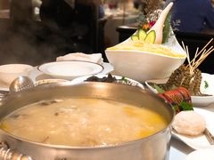 招牌松茸清汤底-洋房火锅(新天地店)