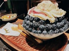 酸酸蓝莓冰-三出山火锅(南京万象天地店)