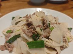 鲜笋炒肉-云之南(八里庄店)